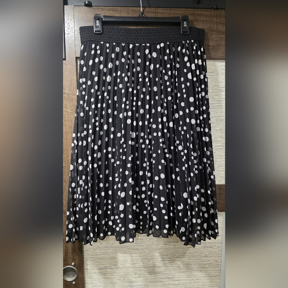 Metro Wear Black and White Polka Dot Midi Skirt